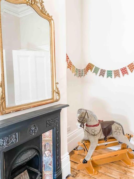 St Leonards-on-SeaLuxurious Victorian, A Few Minutes From The Beach - Sleeps 2 Adults And Up To 3 Childrenアパートメント エクステリア 写真