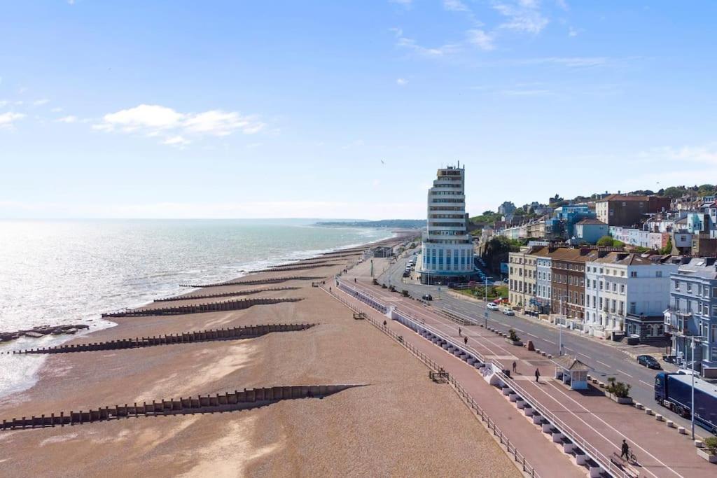 St Leonards-on-SeaLuxurious Victorian, A Few Minutes From The Beach - Sleeps 2 Adults And Up To 3 Childrenアパートメント エクステリア 写真