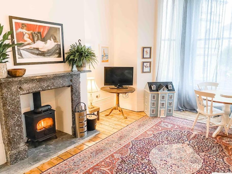 St Leonards-on-SeaLuxurious Victorian, A Few Minutes From The Beach - Sleeps 2 Adults And Up To 3 Childrenアパートメント エクステリア 写真