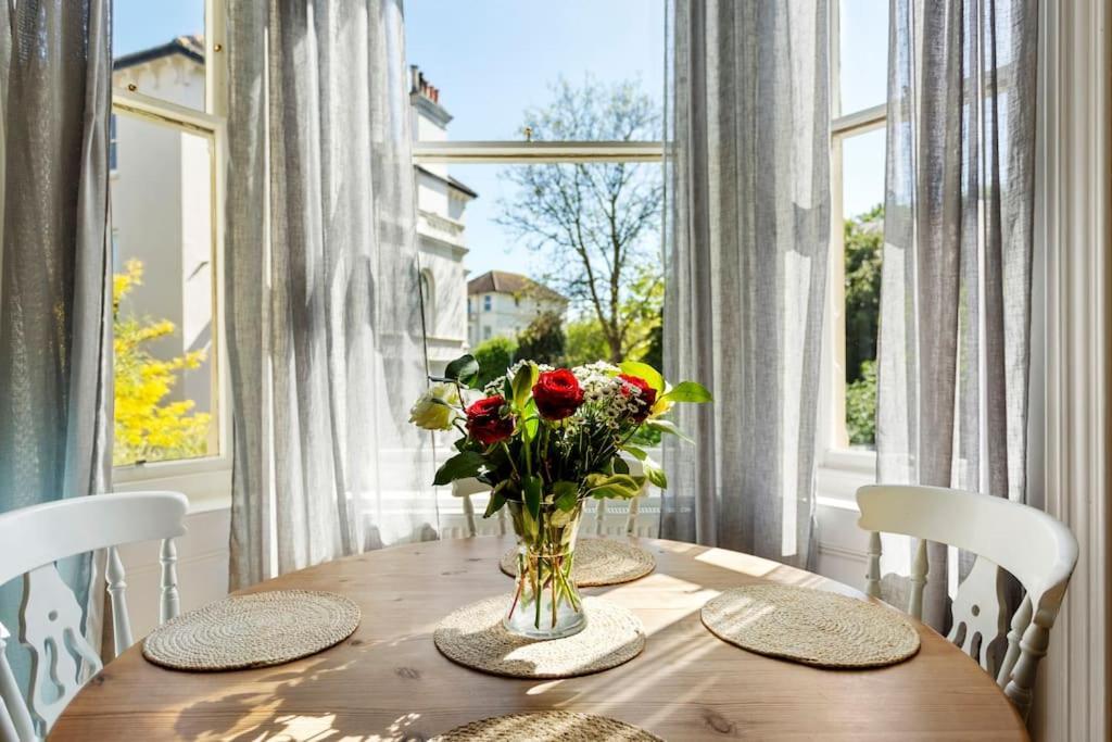 St Leonards-on-SeaLuxurious Victorian, A Few Minutes From The Beach - Sleeps 2 Adults And Up To 3 Childrenアパートメント エクステリア 写真