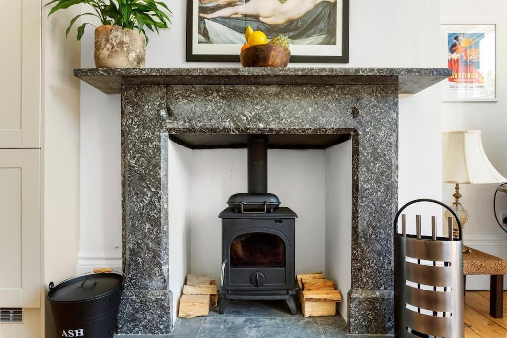 St Leonards-on-SeaLuxurious Victorian, A Few Minutes From The Beach - Sleeps 2 Adults And Up To 3 Childrenアパートメント エクステリア 写真